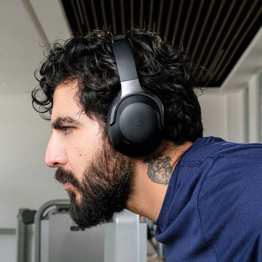Audifonos Inalambricos On Ear One Pro STF ANC Audio Espacial 40hrs Uso