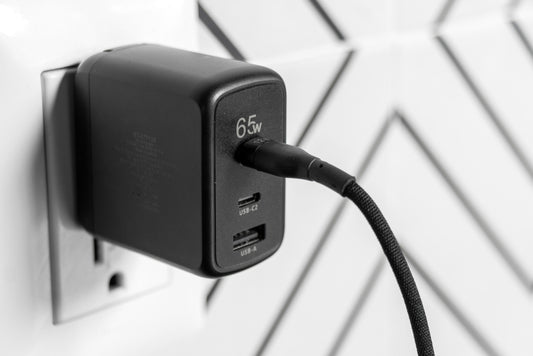 Cargador Pared GaN 65W 3 Salidas Tipo C Dual + USB Carga Ultra Rápida