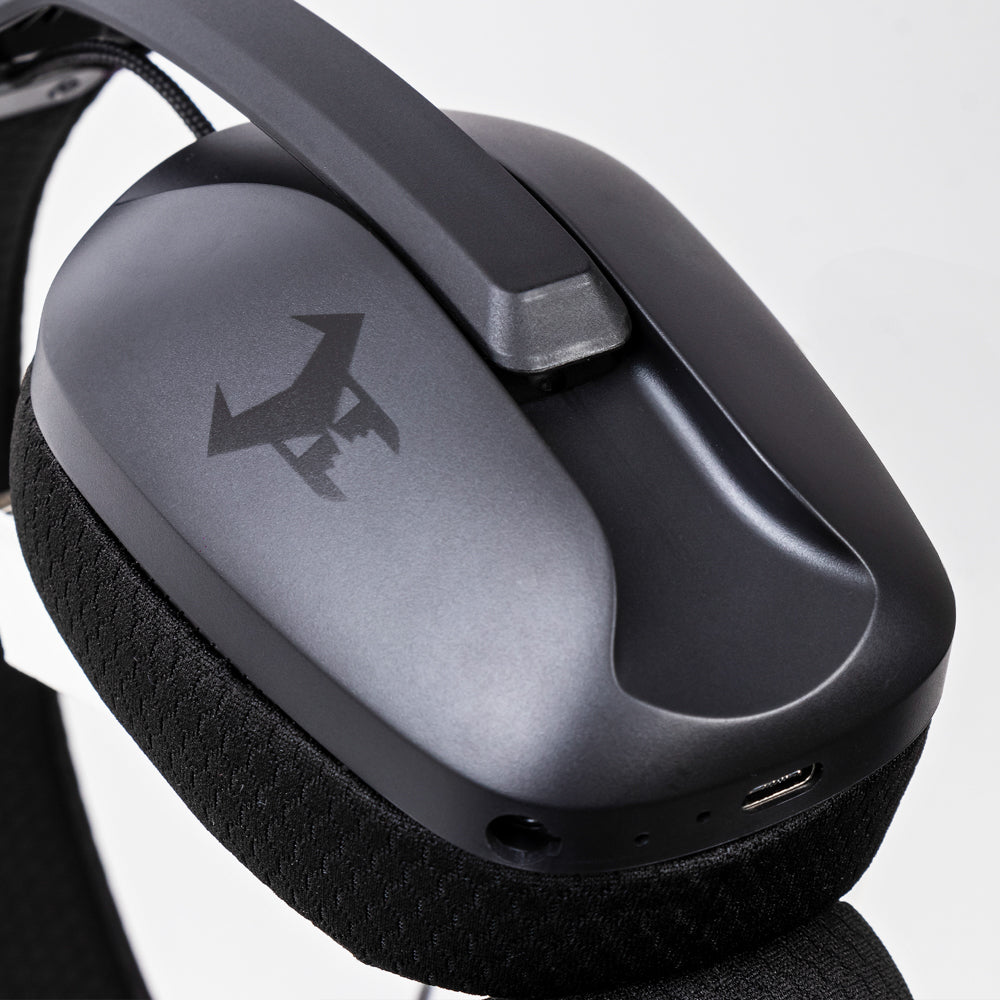 Audifonos Inalambricos On Ear MSI-100 Gaming Beast STF Micrófono removible 15Hrs Uso