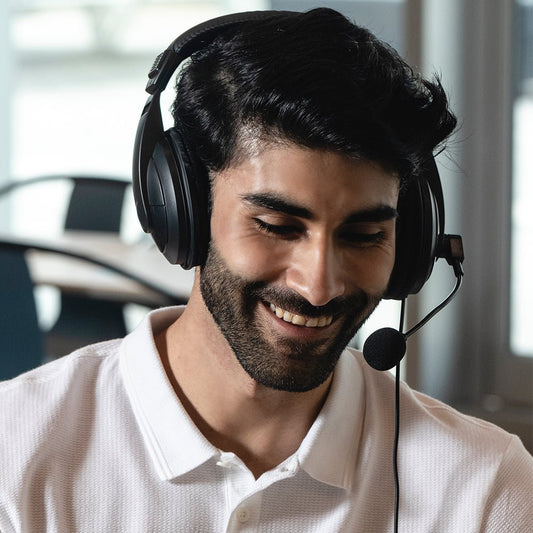 Audífono alámbrico On ear | STF Core | Con micrófono para computadora - STF - ST-H31677